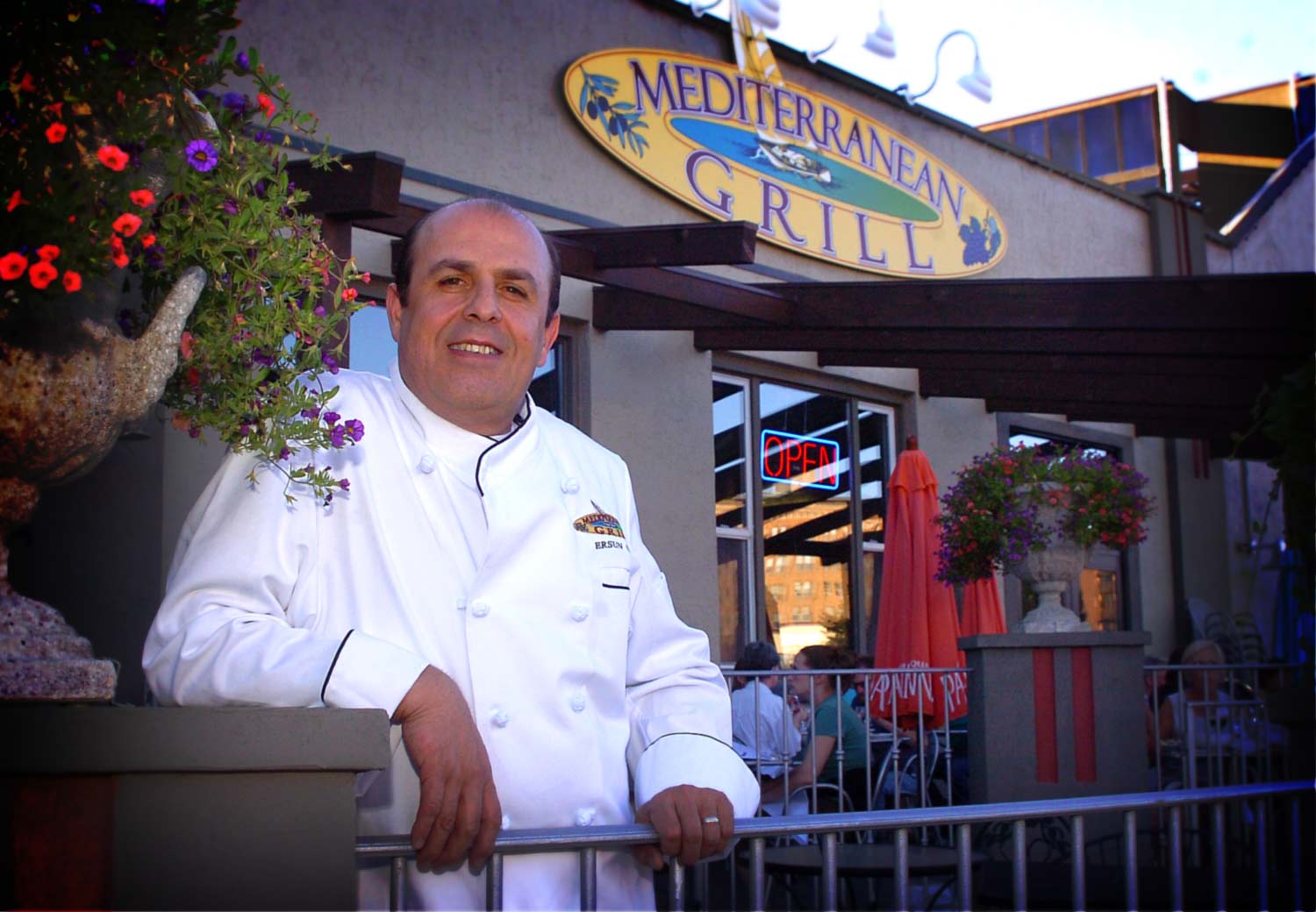 mediterraneangrillhelena.com